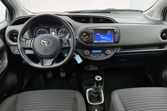 Toyota Yaris (2018) thumbnail 4