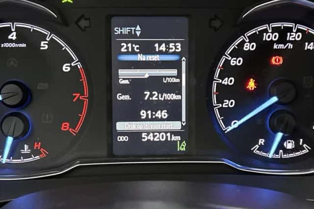 Toyota Yaris (2018) thumbnail 5