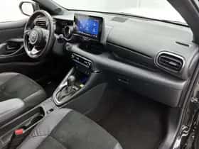 Toyota Yaris (2023) thumbnail 6