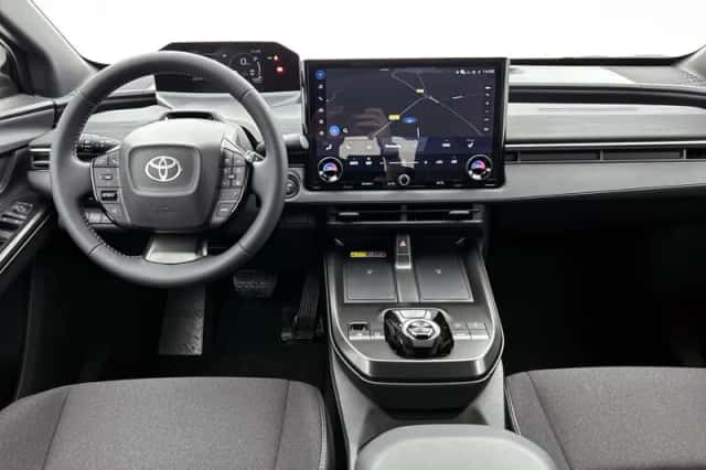 Toyota C-HR+ (2026) thumbnail 5