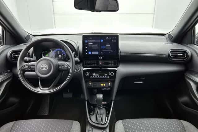 Toyota Yaris_Cross (2025) thumbnail 4