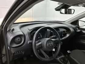 Toyota Aygo (2022) thumbnail 30