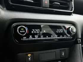 Toyota Yaris (2024) thumbnail 9