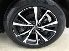 Toyota C-HR (2024) thumbnail 23