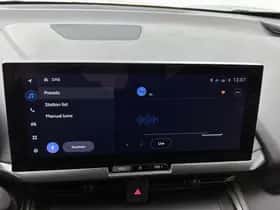 Toyota C-HR (2024) thumbnail 9