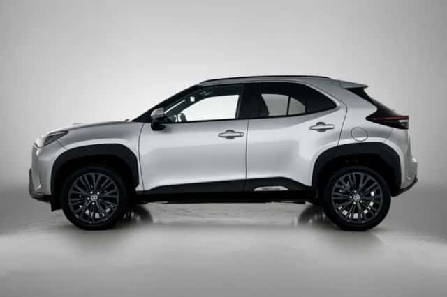 Toyota Yaris_Cross (2023) thumbnail 2