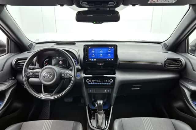 Toyota Yaris_Cross (2023) thumbnail 4