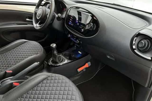Toyota Aygo (2024) thumbnail 6