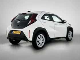 Toyota Aygo (2022) thumbnail 2