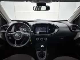 Toyota Aygo (2022) thumbnail 4