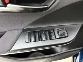 Toyota C-HR (2025) thumbnail 21