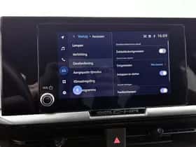 Toyota C-HR (2025) thumbnail 41