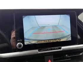 Toyota C-HR (2025) thumbnail 8