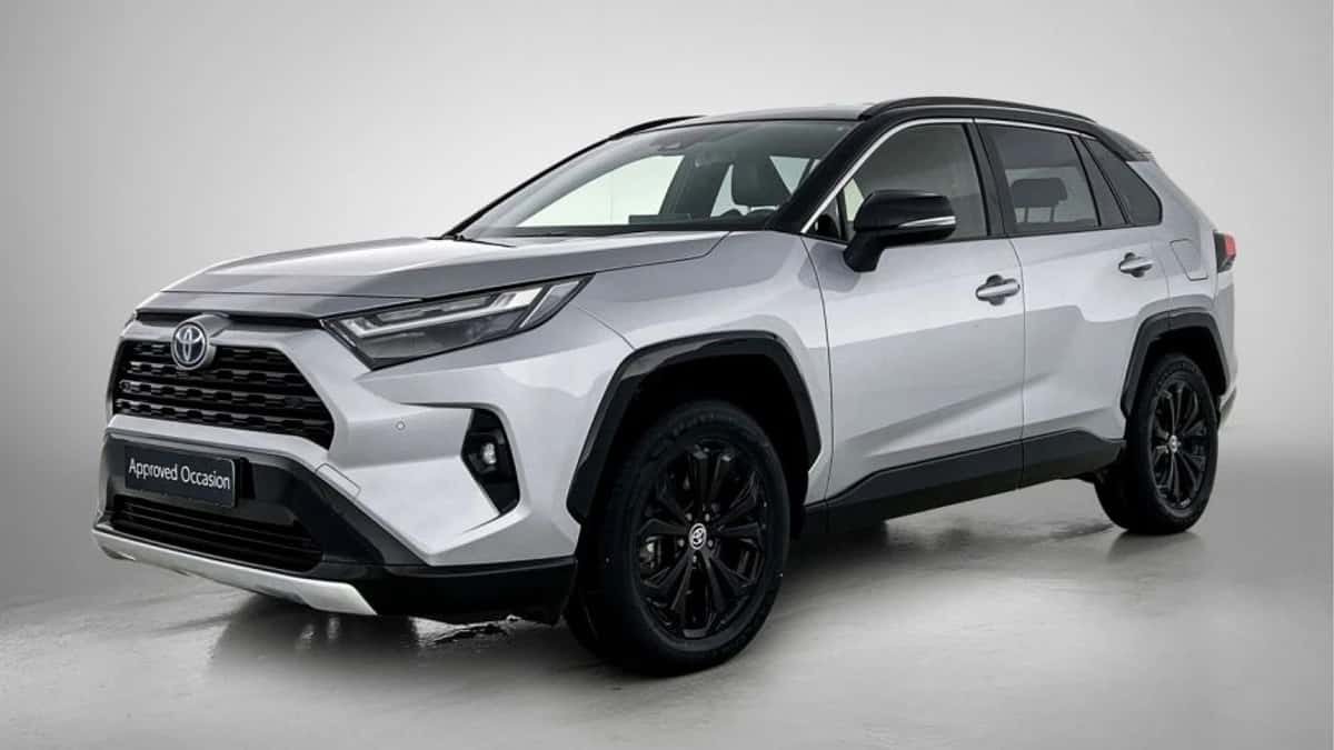 Toyota RAV4 (2022) — foto 1