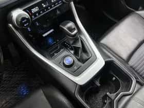 Toyota RAV4 (2022) thumbnail 11