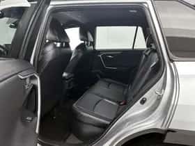 Toyota RAV4 (2022) thumbnail 17