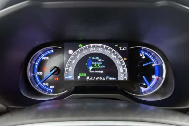 Toyota RAV4 (2022) thumbnail 6