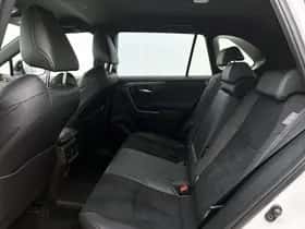Toyota RAV4 (2025) thumbnail 16