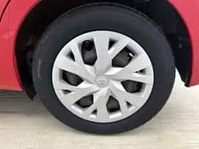 Toyota Yaris (2018) thumbnail 22