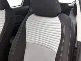 Toyota Yaris (2018) thumbnail 31