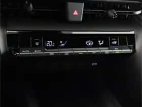 Toyota C-HR (2026) thumbnail 16