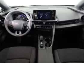 Toyota C-HR (2026) thumbnail 5
