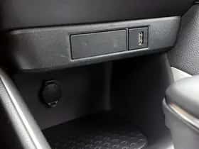 Toyota Yaris (2022) thumbnail 23