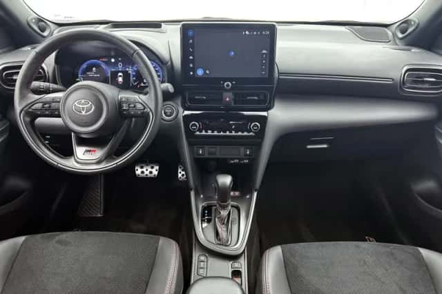 Toyota Yaris_Cross (2025) thumbnail 4