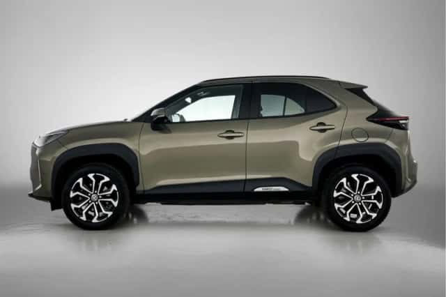 Toyota Yaris_Cross (2024) thumbnail 3