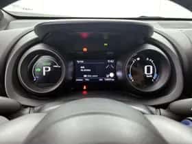Toyota Yaris_Cross (2024) thumbnail 5