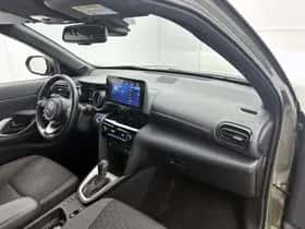 Toyota Yaris_Cross (2024) thumbnail 6