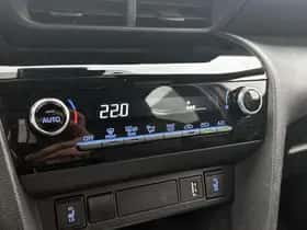Toyota Yaris_Cross (2024) thumbnail 9