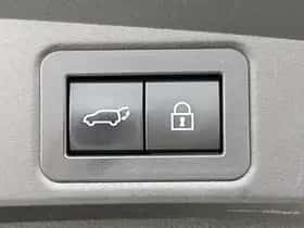 Toyota Corolla_Touring_Sports (2020) thumbnail 27