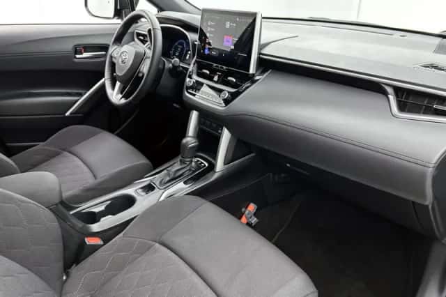 Toyota Corolla_Cross (2025) thumbnail 6