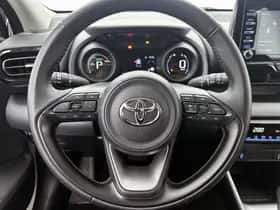 Toyota Yaris (2022) thumbnail 17