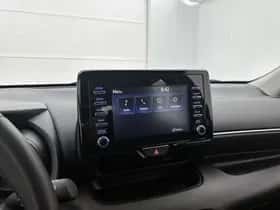Toyota Yaris (2022) thumbnail 7