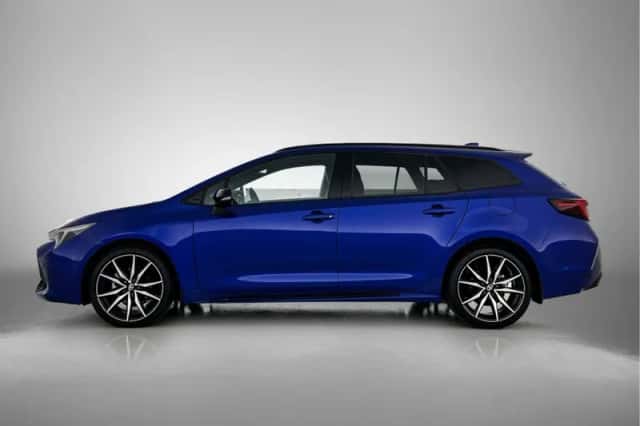 Toyota Corolla_Touring_Sports (2023) thumbnail 3