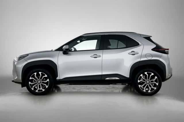 Toyota Yaris_Cross (2025) thumbnail 3