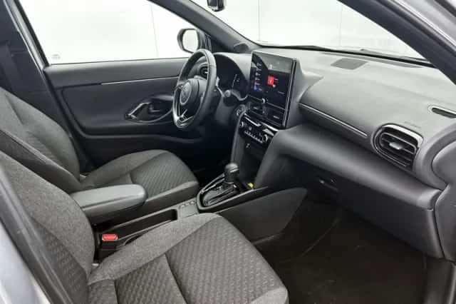 Toyota Yaris_Cross (2025) thumbnail 6