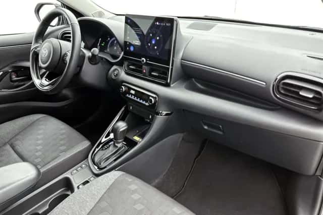 Toyota Yaris (2025) thumbnail 6