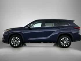 Toyota Highlander (2024) thumbnail 3