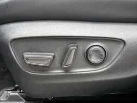 Toyota Highlander (2024) thumbnail 32