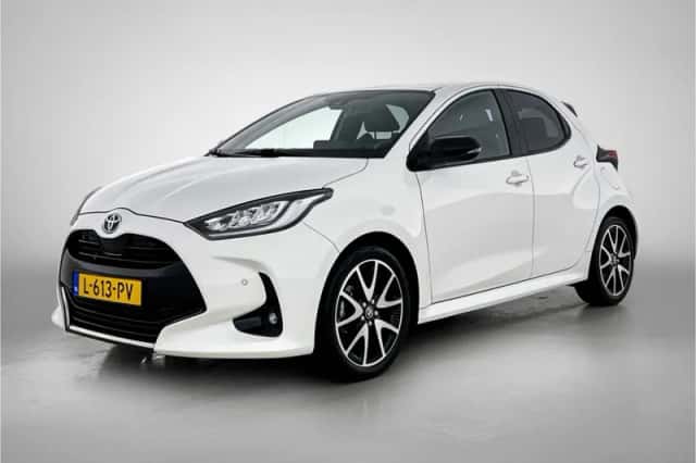 Toyota Yaris (2021) thumbnail 1