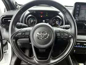 Toyota Yaris (2021) thumbnail 17