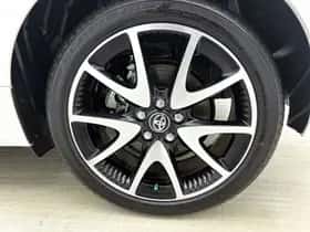 Toyota Yaris (2021) thumbnail 24