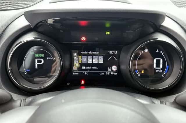 Toyota Yaris (2021) thumbnail 5