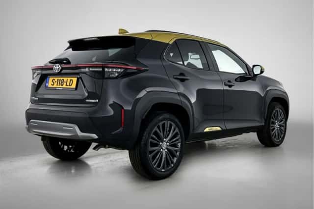Toyota Yaris_Cross (2023) thumbnail 2