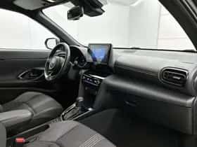 Toyota Yaris_Cross (2023) thumbnail 6
