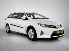 Toyota Auris (2014) thumbnail 12