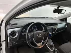 Toyota Auris (2014) thumbnail 31